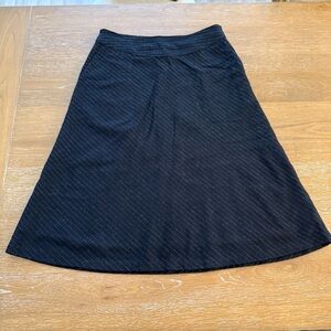 Banana Republic Black A-Line Skirt White Stripes Wool Blend size 2